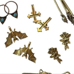 Gold-Tone Bat rose and Cross earweights Set